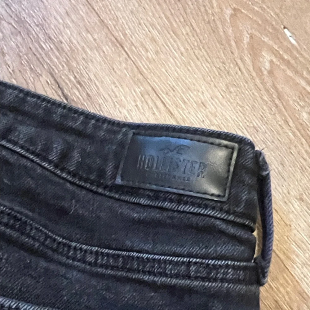 Distressed Hollister 17S Black Women's Jeans w33 L25